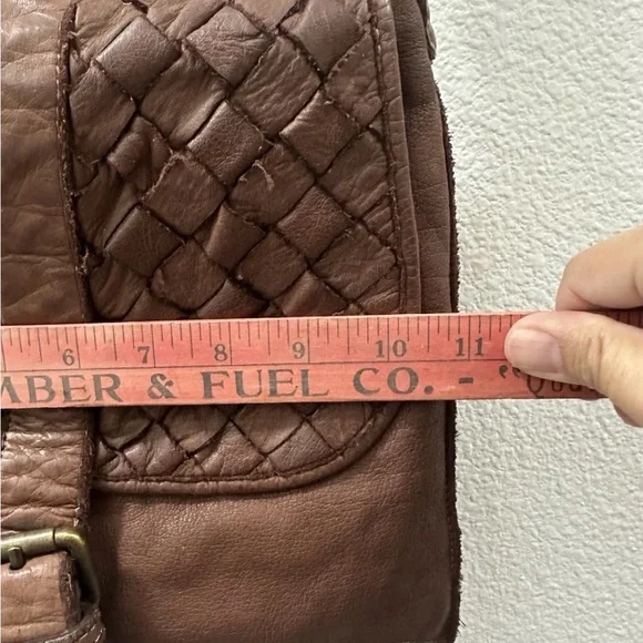 CIVICO 93 Italy Distressed Leather BOHO CROSSBODY Brown Woven Flap Messenger - Picture 4 of 16